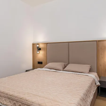 Appartement Onia Collection With A Pool