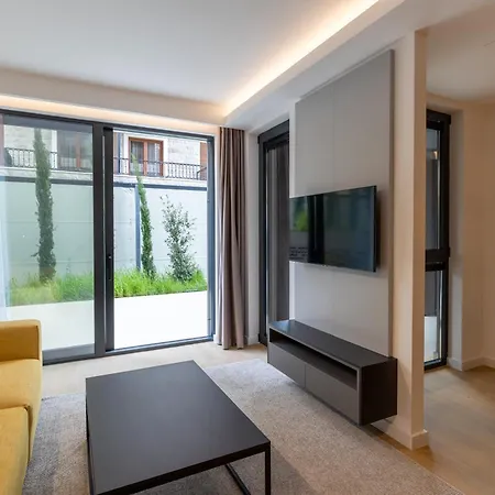 Appartement Onia Collection With A Pool