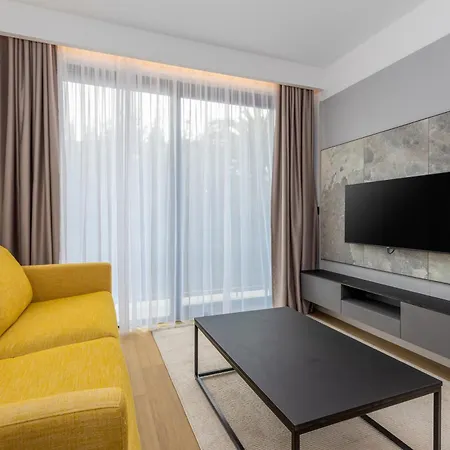 Onia Collection With A Pool Appartement *
