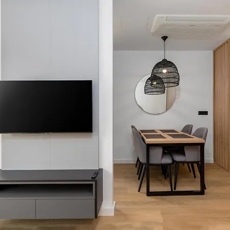 Onia Collection With A Pool Appartement *