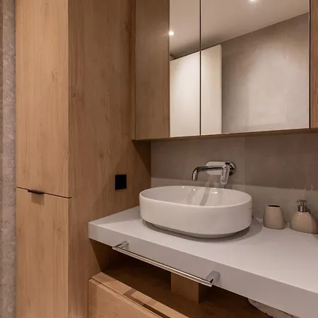 Onia Collection With A Pool Budva