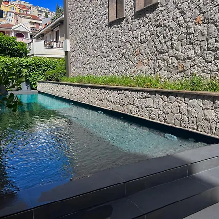 Onia Collection With A Pool Appartement *